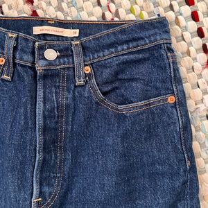 Levis Ribcage Straight Jeans
